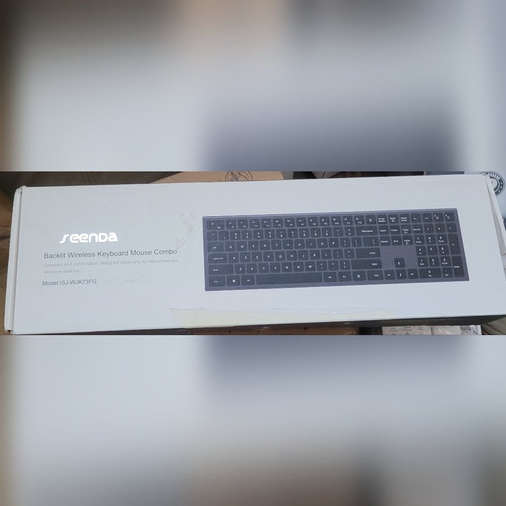 Seenda Bluetooth Backlit Color Changing Keyboard. Just Keyboard/No Mouse.